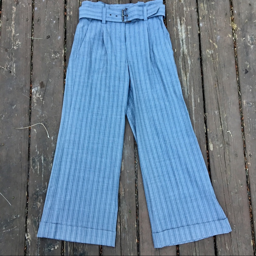 Cuff leg trousers with belt